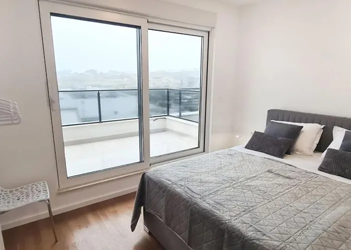 Ilari - Luxury 100m2 Penthouse, Terrace & View In *