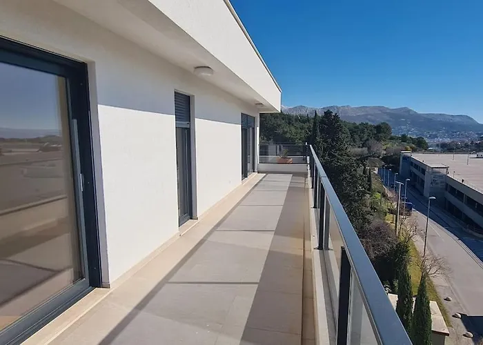 Ilari - Luxury 100m2 Penthouse, Terrace & View In