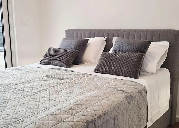 Ilari - Luxury 100m2 Penthouse, Terrace & View In Lägenhet *