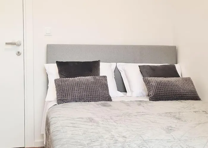 Ilari - Luxury 100m2 Penthouse, Terrace & View In Lägenhet