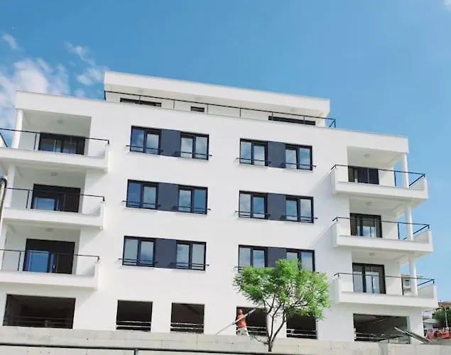 Ilari - Luxury 100m2 Penthouse, Terrace & View In