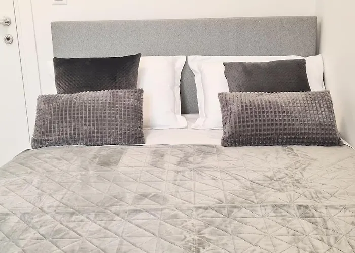 Ilari - Luxury 100m2 Penthouse, Terrace & View In Split