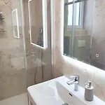 Ilari - Luxury 100m2 Penthouse, Terrace & View In Lägenhet *