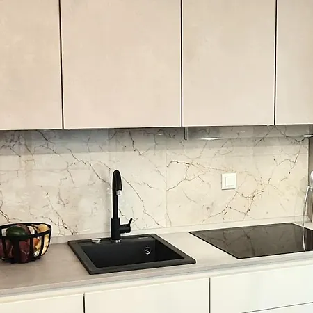 Ilari - Luxury 100m2 Penthouse, Terrace & View In Apartment Split