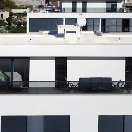 Ilari - Luxury 100m2 Penthouse, Terrace & View In 公寓