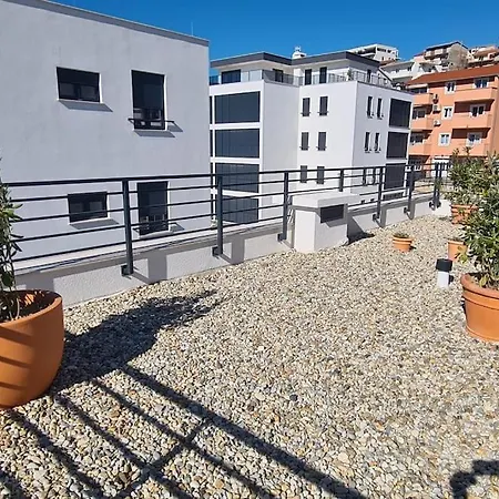 Ilari - Luxury 100m2 Penthouse, Terrace & View In Apartment *