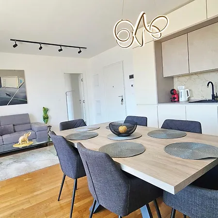 Ilari - Luxury 100m2 Penthouse, Terrace & View In