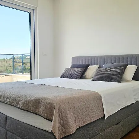 Ilari - Luxury 100m2 Penthouse, Terrace & View In * 斯普利特