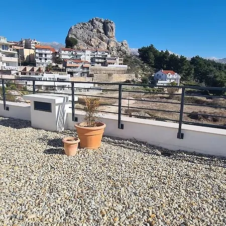 Apartmán Ilari - Luxury 100m2 Penthouse, Terrace & View In